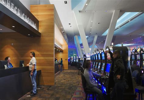 black bear casino hotel deals.